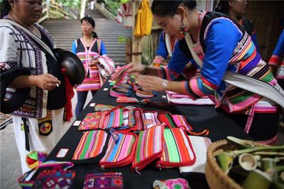 黨建引領(lǐng)新篇章 云投旅游以服務(wù)鑄魂，助推云南文旅萬(wàn)億級(jí)產(chǎn)業(yè)發(fā)展